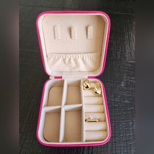 Elegant Pink Jewelry Box With Pair Of Earrings And Ring Gold Plated